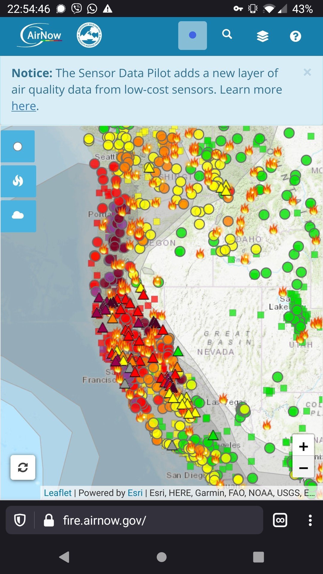 Zoomed in version of the photo. The boundaries of California and the surrounding states are more visible to more clearly show the spread of smoke and how it covers quite literally the entire state.